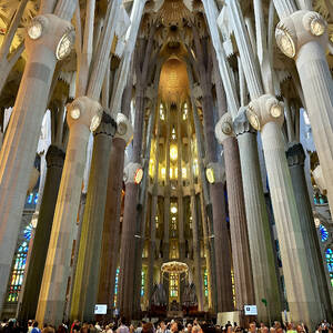 Looking towards the altar, Sagrada Familia