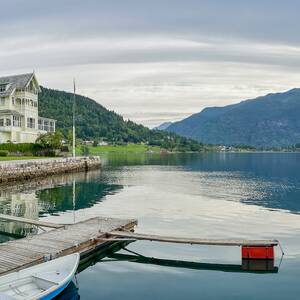 Dock at Hotel Kviknes